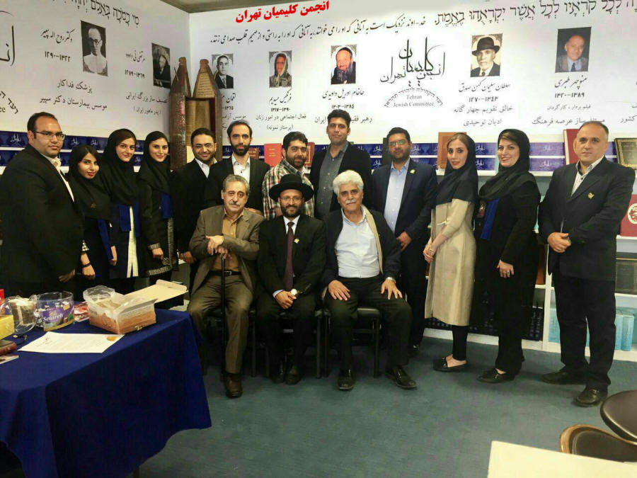 نمایش گاه کتاب حضور انجمن کلیمیان تهران در قرقه ی آن
